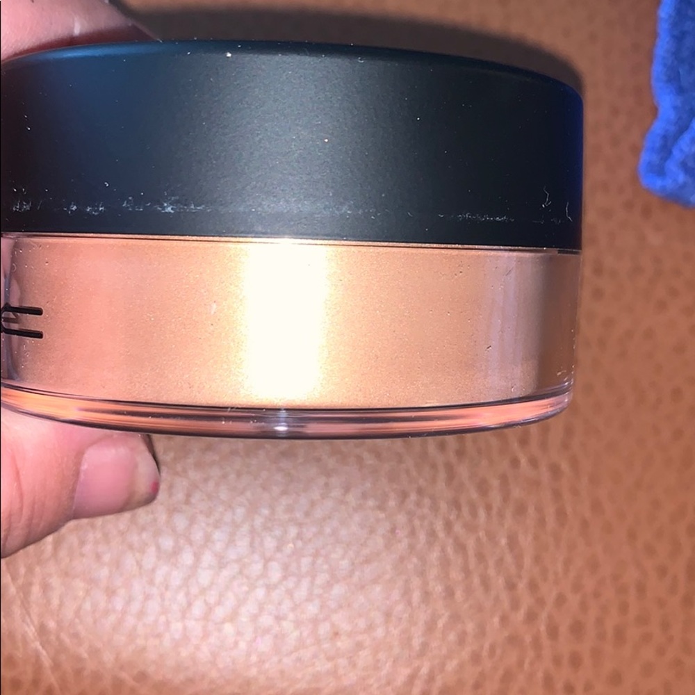 BNIB MAC Iridescent Powder in Golden Bronze